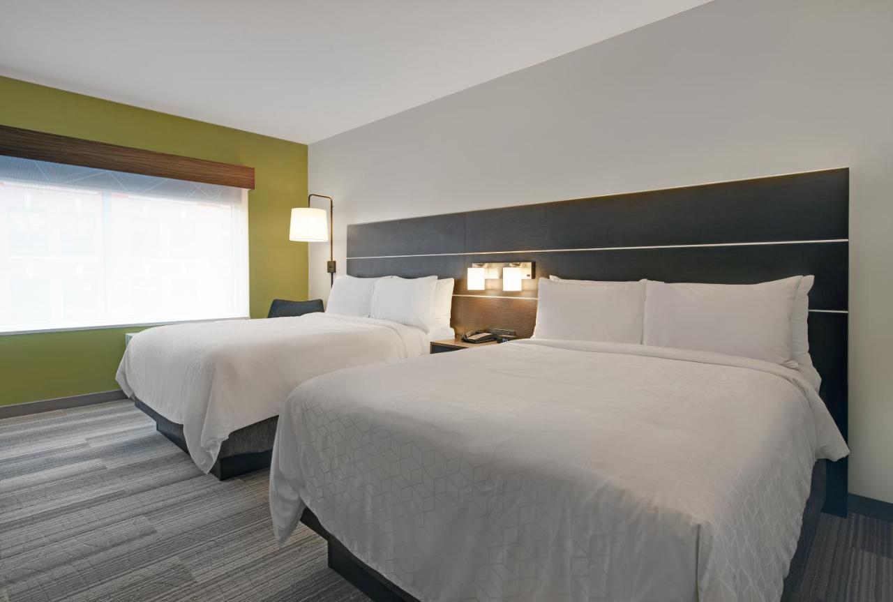 Holiday Inn Express - Milwaukee Downtown By Ihg Экстерьер фото
