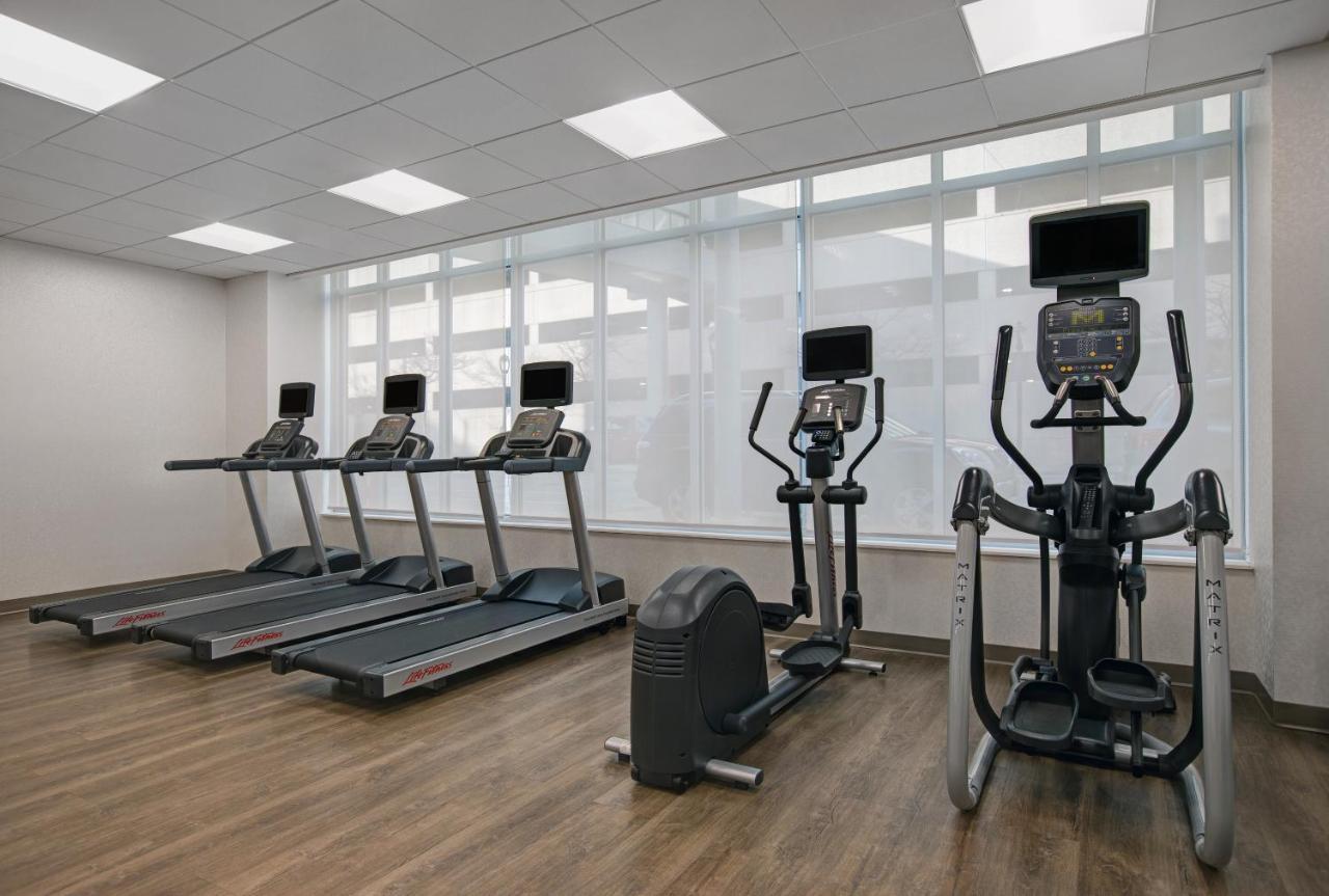 Holiday Inn Express - Milwaukee Downtown By Ihg Экстерьер фото