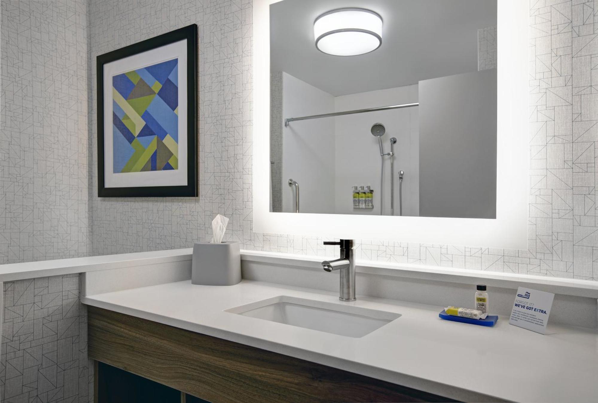 Holiday Inn Express - Milwaukee Downtown By Ihg Экстерьер фото