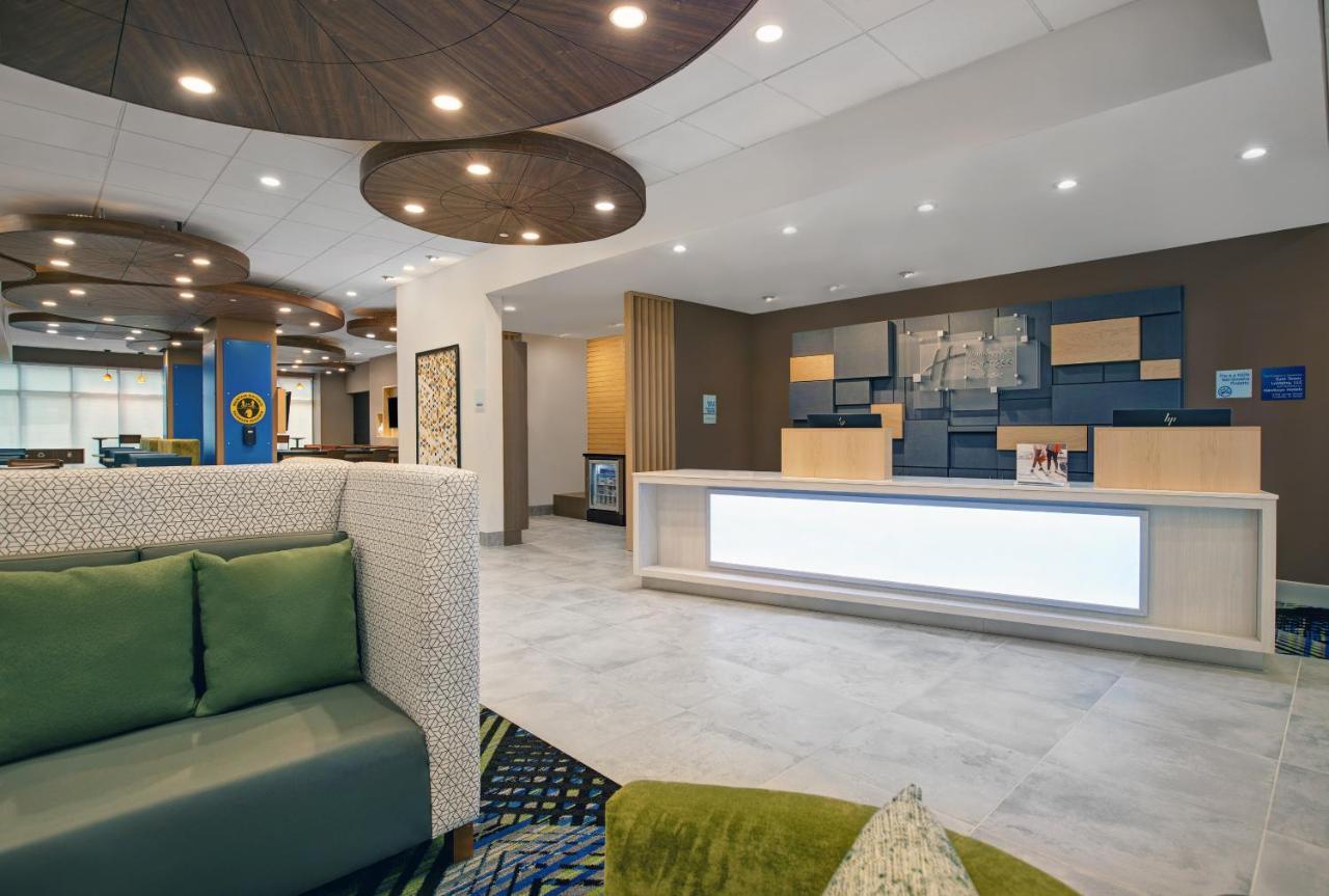 Holiday Inn Express - Milwaukee Downtown By Ihg Экстерьер фото